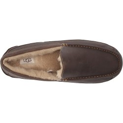 UGG Slipper Homme Ascot B0FJFWN2RS Pieds Secs