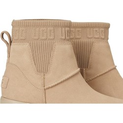 UGG Moxy Chelsea Femme B0DPRP7N8J Léger
